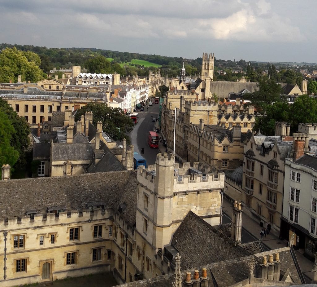 : Oxford on täynnä toinen toistaan vanhempia rakennuksia. Vähän kuin asuisi museossa, sanoi yksi kaverini.